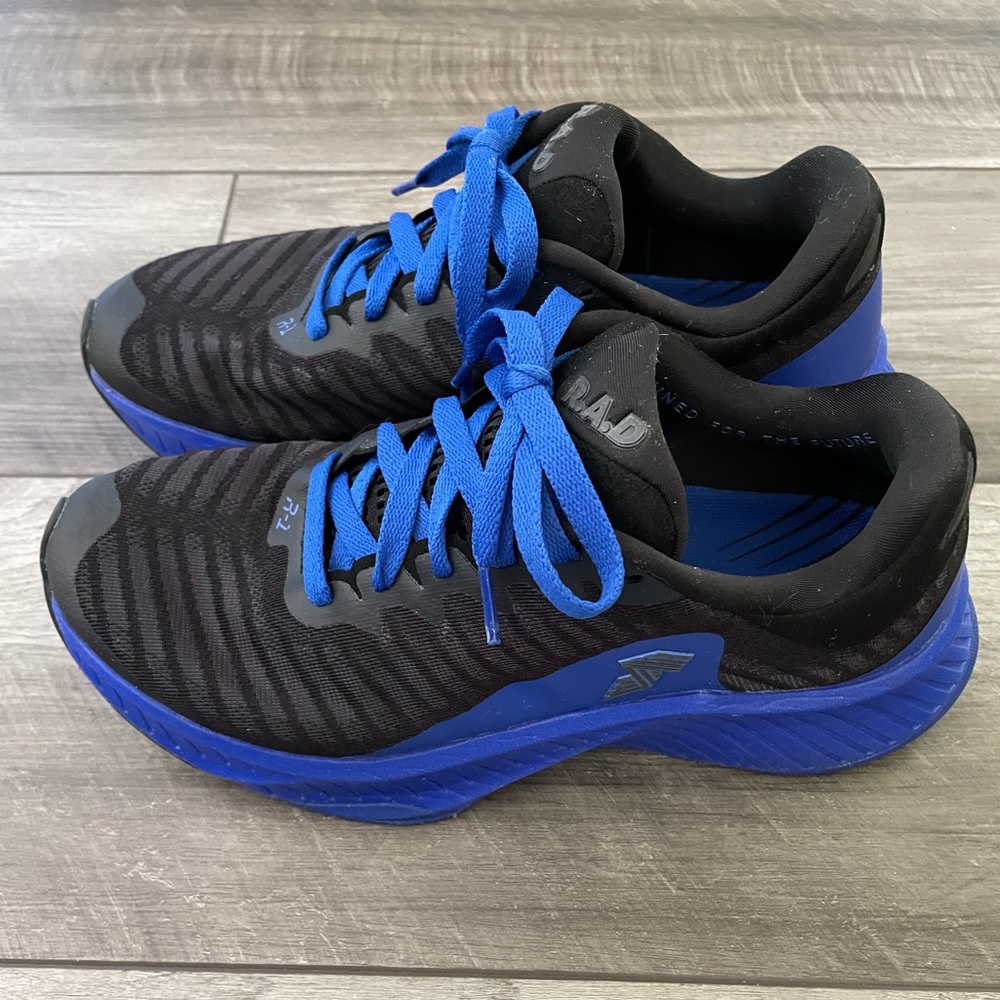 R.a.d Global R-1 Runners - size 7.5 men, 9 women
